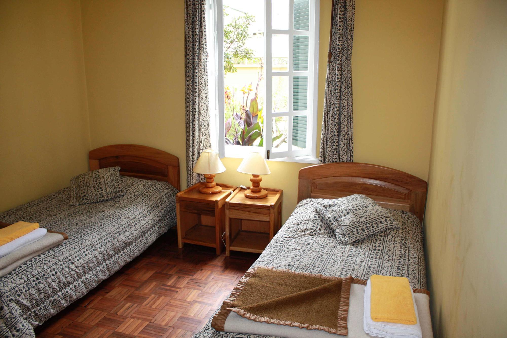 Hotel Cayman Кито Экстерьер фото