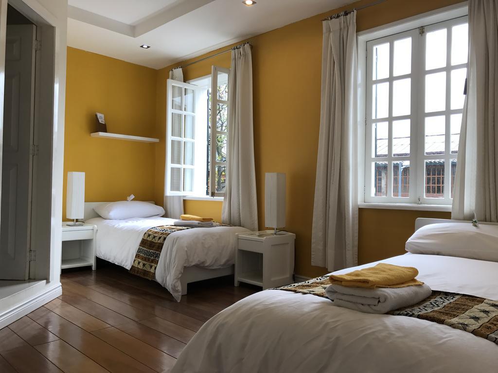 Hotel Cayman Кито Экстерьер фото