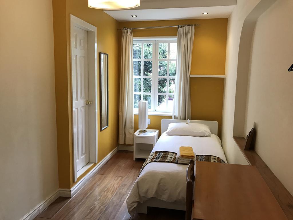 Hotel Cayman Кито Экстерьер фото