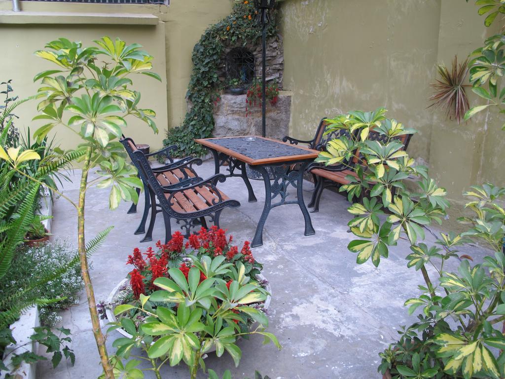 Hotel Cayman Кито Экстерьер фото